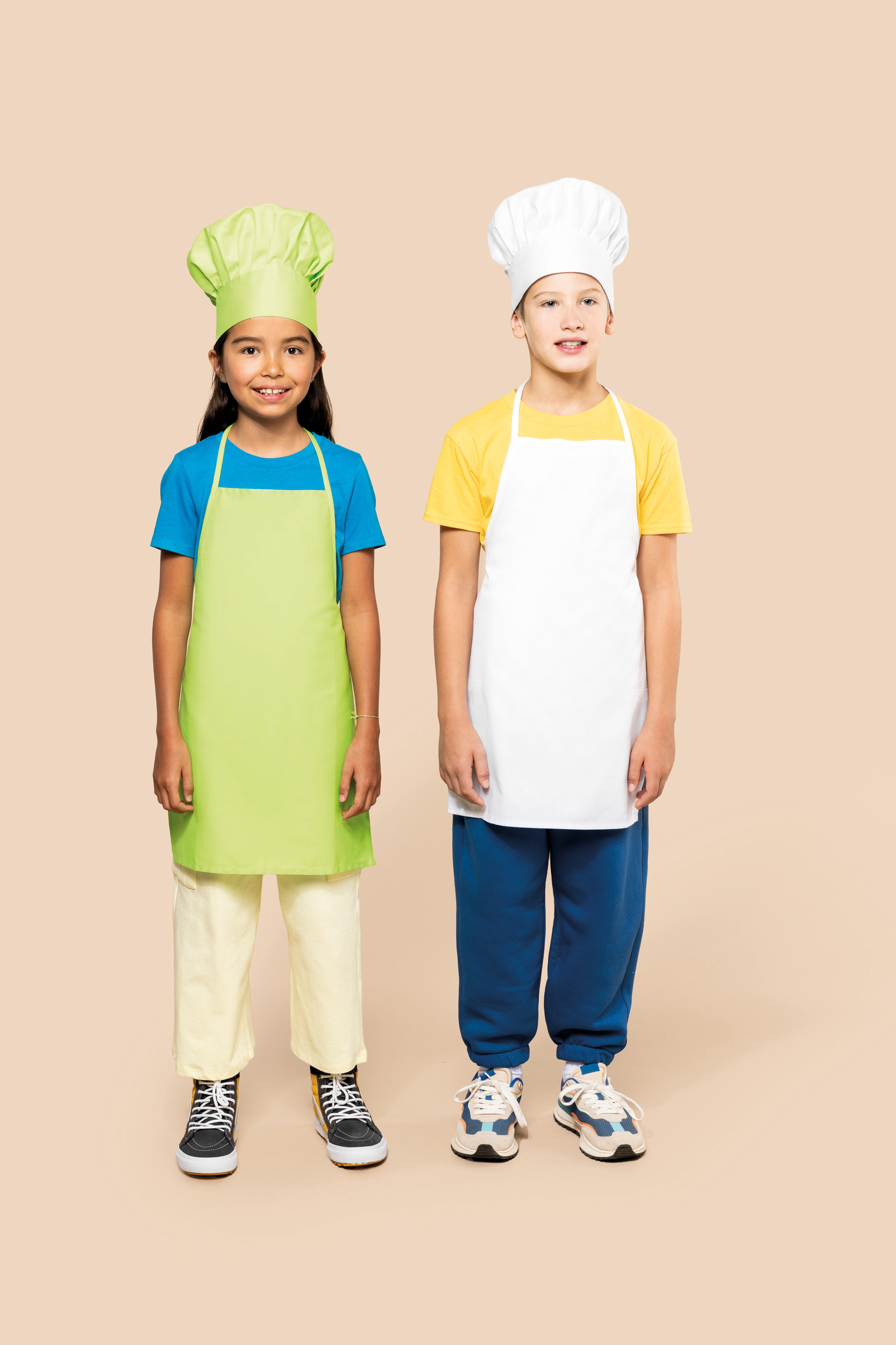 k884 - chefkok set voor kinderen ontwerpen en bedrukken (schort + koksmuts) -